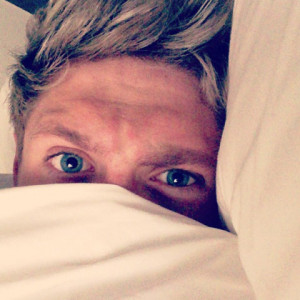 Celebrate Niall Horan’s Birthday With 21 Of His Dreamiest Selfies