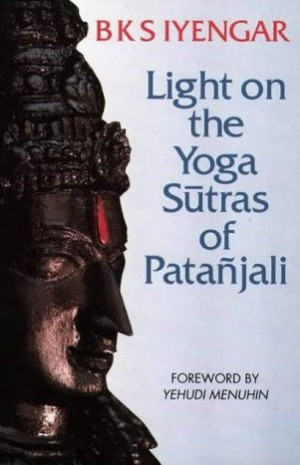 livre_17_Light_on_Yoga_Sutras_of_Patanjali1.jpg