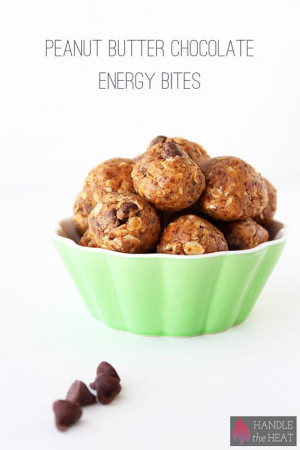 No-bake Peanut Butter Chocolate Energy Bites are amazingly simple with ...