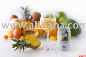 Pineapple Juice, Freshly Squeezed Without Additives / Malaysia Fruit ...