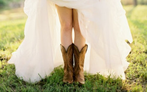... Haw: Summer Brides & Bridesmaids Can't Get Enough Of Cool Cowboy Boots