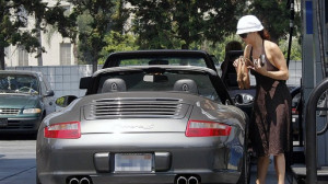 Kate Walsh drives Porsche 911 Carrera S