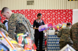 Michelle-Obama-Toys-For-Tots-2.jpg