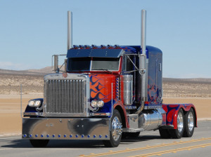 Transformers Optimus Prime Truck (LIVE)