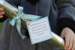 Christmas Gift Wrap Printable (Neighbor Gift Idea) | Mabey She Made It ...