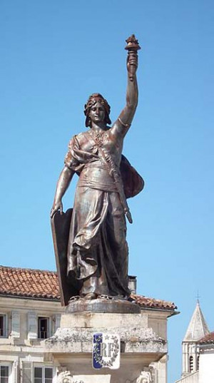 Gallic Rooster statue Dinkley at en.wikipedia