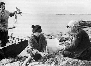 Tuulikki_Pietilä_Tove_Jansson_and_Signe_Hammarsten-Jansson_1956.jpeg