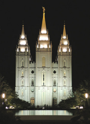 Picture - The castle like Mormon Temple in Salt Lake City seen at ...
