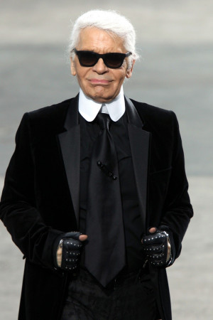 Karl Lagerfeld Says Family Benefits Should Go Only to the Fashionable