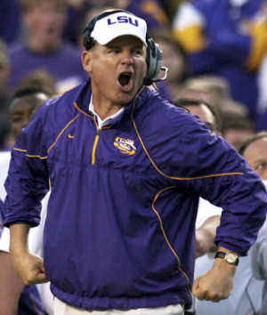 Louisiana State University head coach Les Miles screams at officials ...