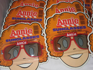 SALE Vintage Little Orphan Annie Kids Sunglasses 1981 (CHOOSE Red Or ...