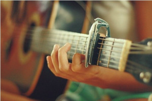 唯美吉他图片 吉他唯美意境图片(2)
