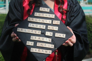 10 Amazingly Creative Decorated Graduation Caps
