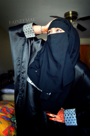 islam Muslim women burqa Faineemae fuck your shit lady gaga real burqa ...