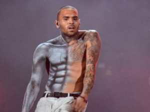 Chris Brown goes shirtless for '2012 BET Awards' - Terra USA