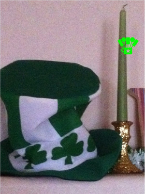 My Dollar Tree leprechaun hat and gold sparkle candle stick on are one ...