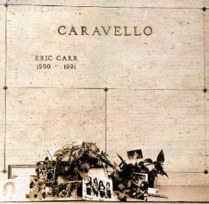Eric-Caravello-R-I-P-eric-carr-23398064-365-357.jpg