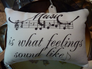 Musical pillows & linens with a sense of humor!
