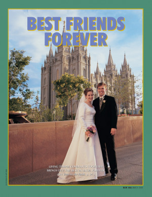 bridal couple in front of Salt Lake Temple