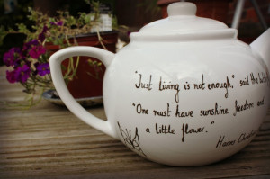 Literary tea pot with a quote of your choice. From an Etsy shop. Love ...