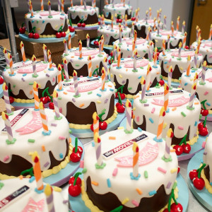 happy birthday huge cake images