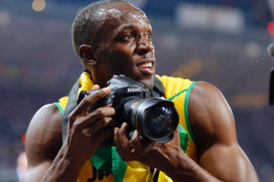 Say cheese! Usain Bolt talked the talk and walked the walked in London ...