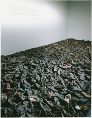 Shoes confiscated from Majdanek prisoners and quote in English ...