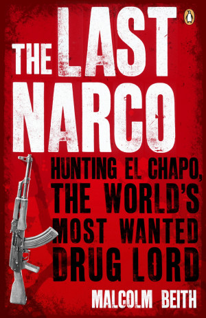 haciendo promoción de su último libro titulado El último narco ...