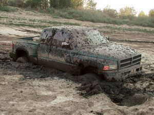 26 Pics Of Trucks Stuck In The Mud