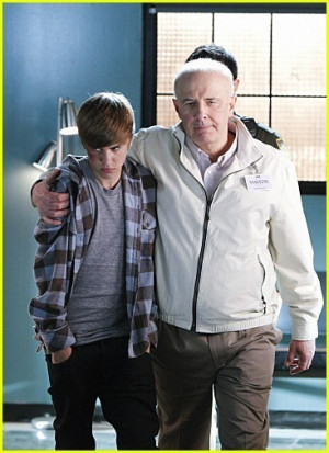 Justin Bieber Justin on ‘CSI: Crime Scene Investigation’. xD