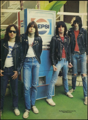 punk leather jackets Joey Ramone ramones 1970s Punk Rock johnny ramone ...