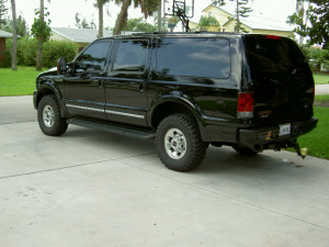 ... -2005-ford-excursion-limited-4x4-diesel-blk-excursion-004.jpg