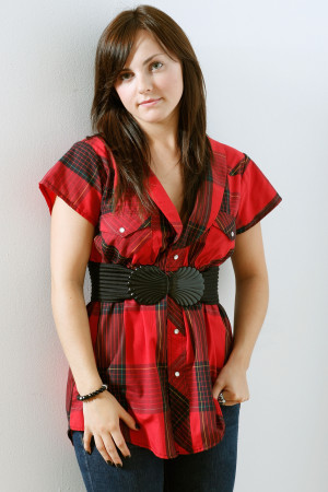 Displaying 13> Images For Georgina Reilly picture