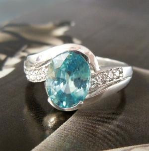 Gorrrrrgeous! White Gold, Blue Topaz & Diamond Ring by jodi