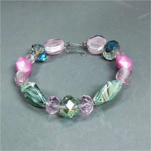 Rose Pink Emerald Green Bracelet Memory Wire Crystals by Ickynicks