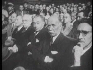 SD Audience / Criminel de Guerre / 1945 – Stock Video # 586-065-628