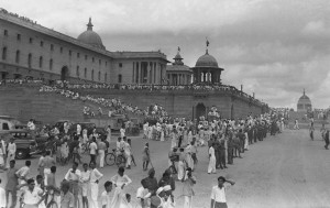 ... India's First Independence Day Celebrations in Delhi AUGUST 15, 1947