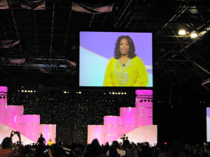 Fans gather at the Javits Center in New York City for Oprah Winfrey's ...