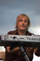 ... geoff downes was born at 1952 08 25 and also geoff downes is english