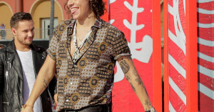 harry styles caida harry styles se cae harry jpg