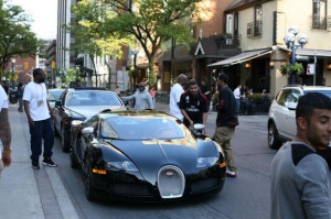 Featured image for Drake Wakes Up In A New Bugatti (Photos)