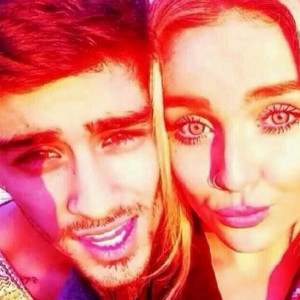 Zayn Malik And Perrie Edwards Get Close In Adorable New Selfie