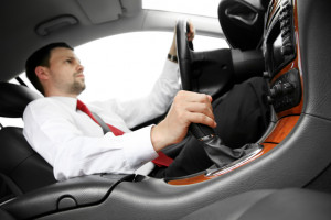 ... driving, neck pain while driving, how to prevent pain while driving