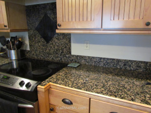 Keep Kitchen Clean Organized While Cooking picture