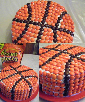 March Madness party?! Basketball Cake ~ White frosting, a big bag of ...