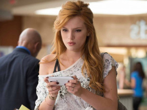 Download Bella Thorne 2015 Movie The DUFF HD Wallpaper. Search more ...