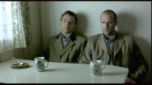 Photo of Jason Statham from Snatch. (2000) with Stephen Graham