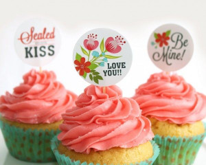 cute round valentines labels