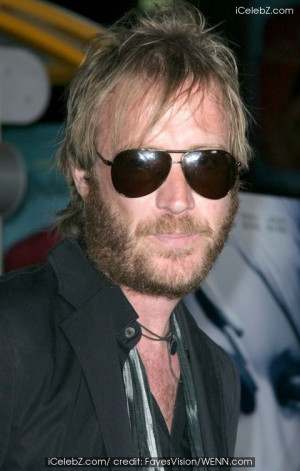 Rhys Ifans picture gallery