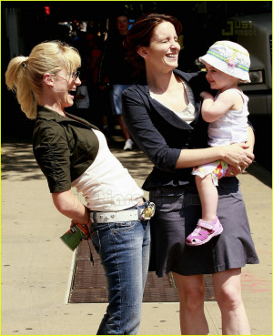 Tina Fey is a 'Baby Mama'